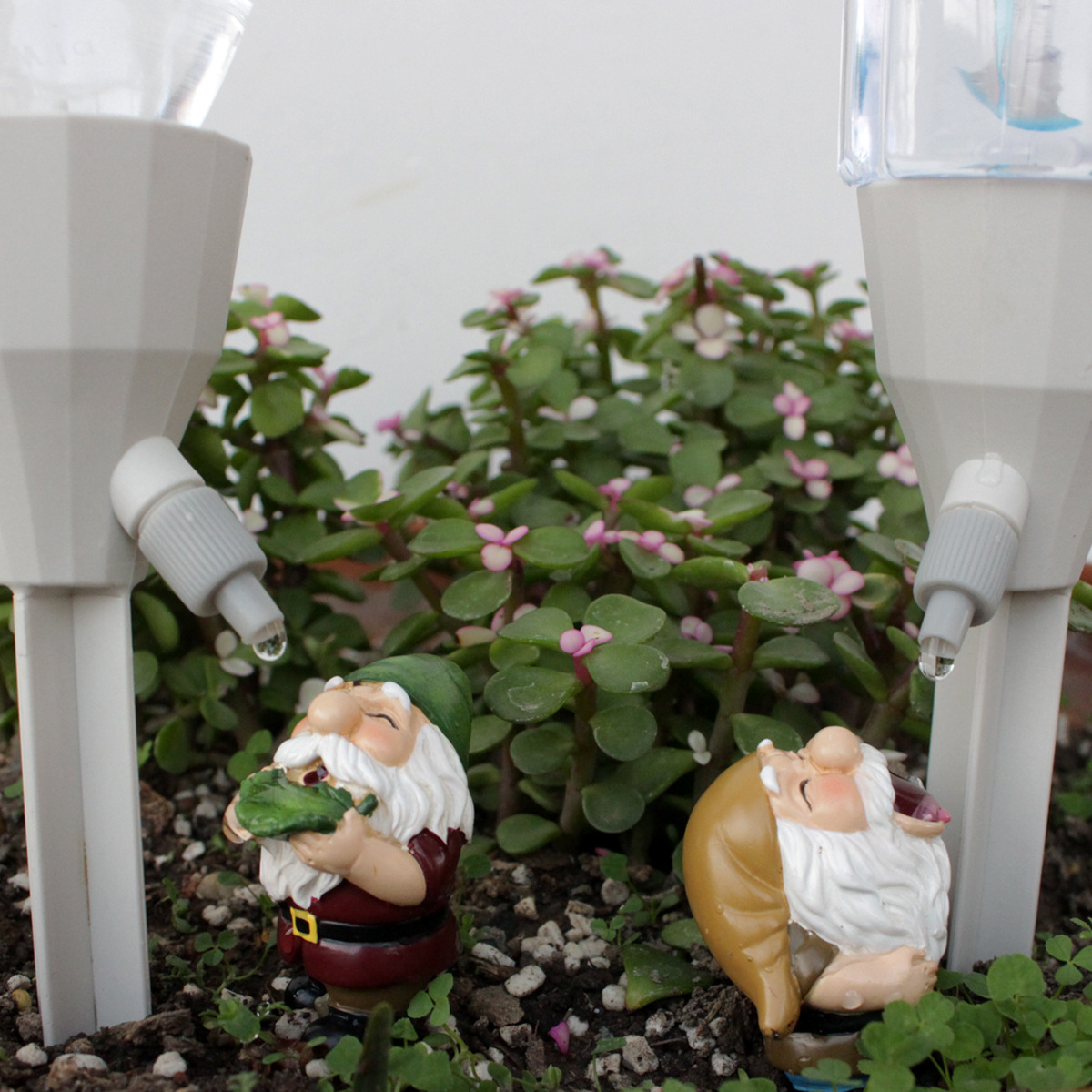 مجموعتان من علبة الري الأوتوما - مراجعة Smart Garden Watering Can وسعره