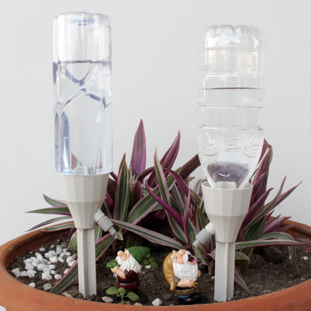 مجموعتان من علبة الري الأوتوما - مراجعة Smart Garden Watering Can وسعره